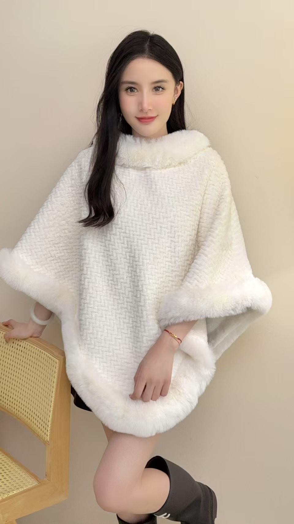 RICH&CLASSY FAUX PONCHO WHITE