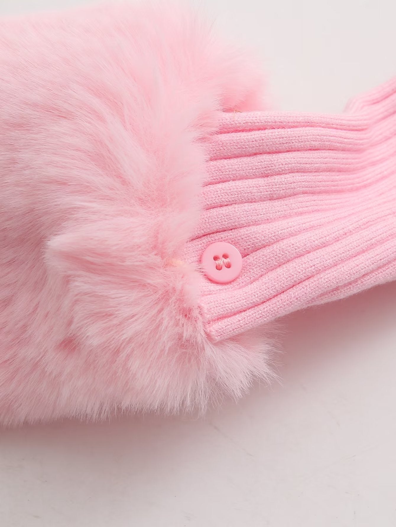 PINKY CARDIGAN MIT PELZ KRAGEN