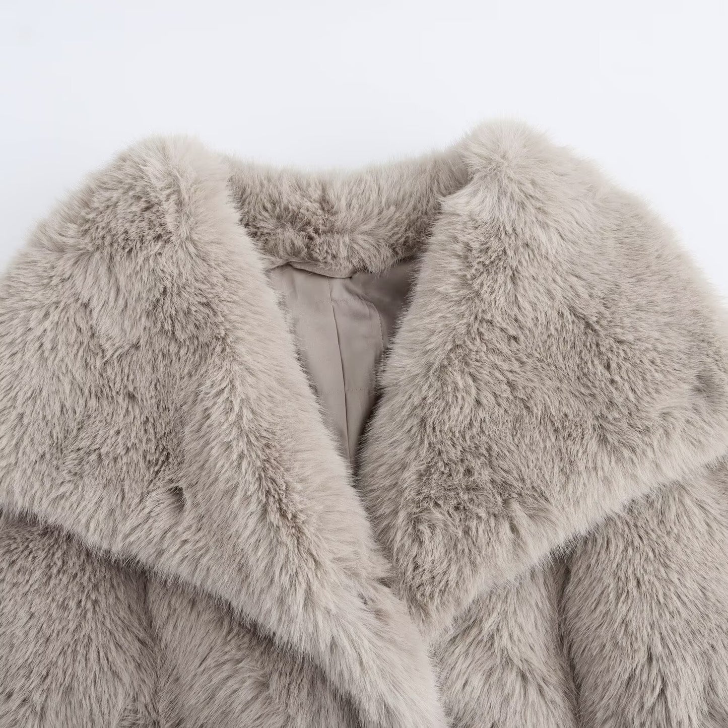 LUXURIÖSE KUNSTPELZ JACKE