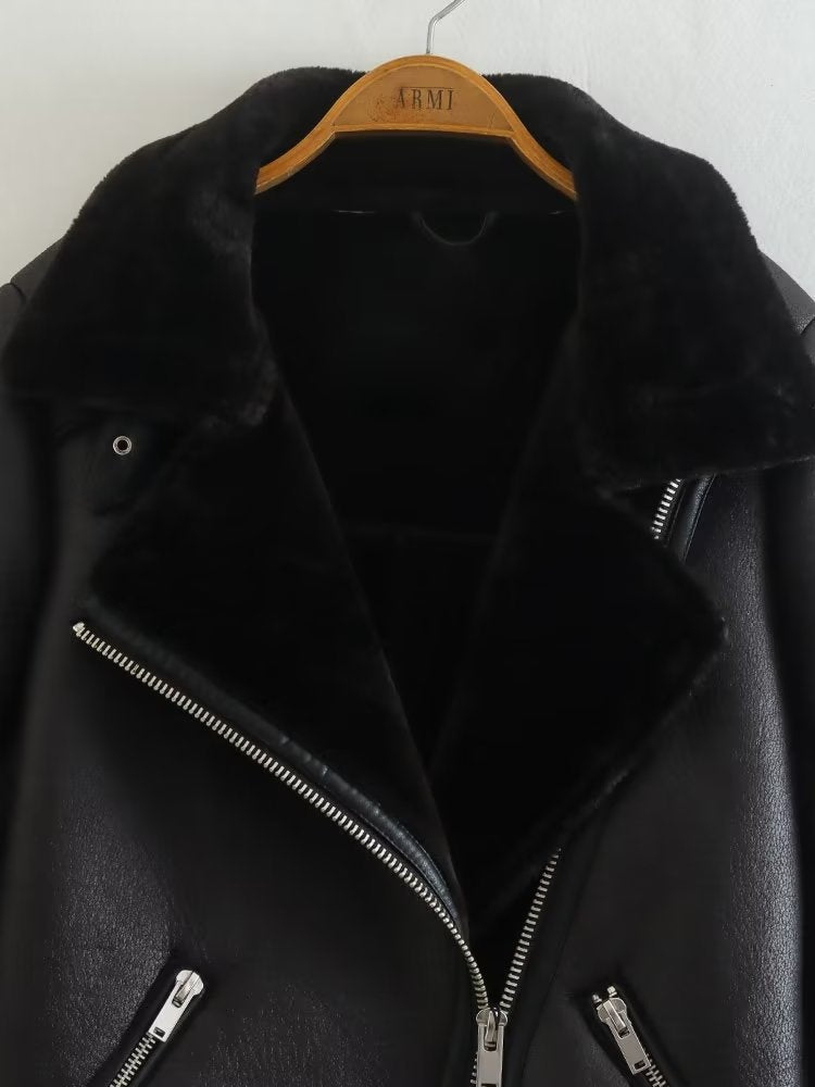 BLACK LEATHER JACKET