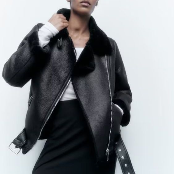 BLACK LEATHER JACKET